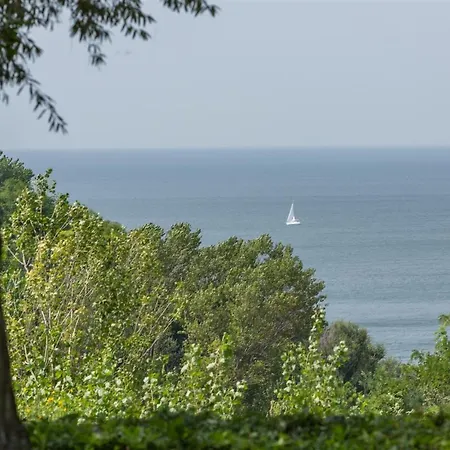 فيلة Vallugola 8, Emma Villas