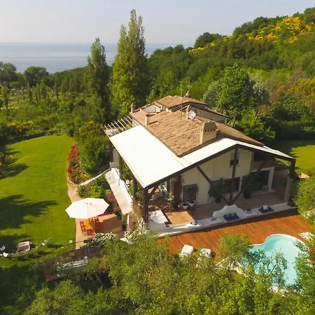 Vallugola 8, Emma Villas Villa