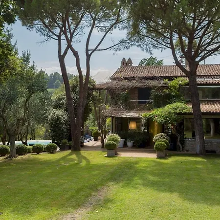 Vallugola 8, Emma Villas Pesaro