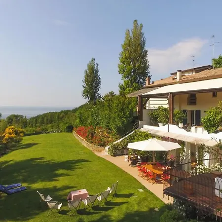 Villa Vallugola 8, Emma Villas